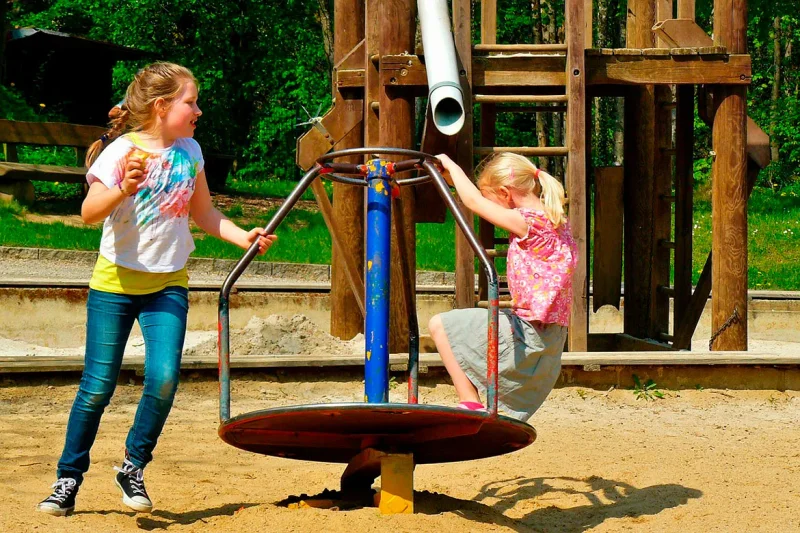 Kids Need Playgrounds: 77 Benefits and Reasons Kids Need Swing Sets